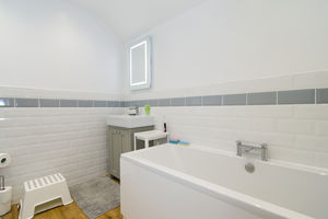 Photo 11- click for photo gallery